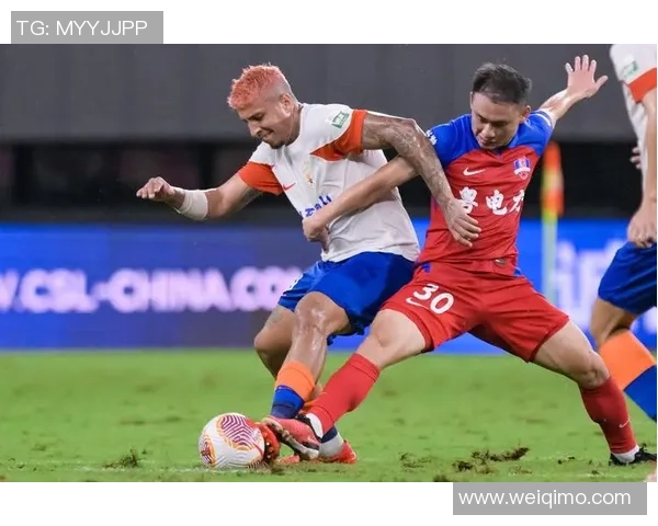 足球回勾技艺解析与实战应用提升球员竞技水平的关键所在